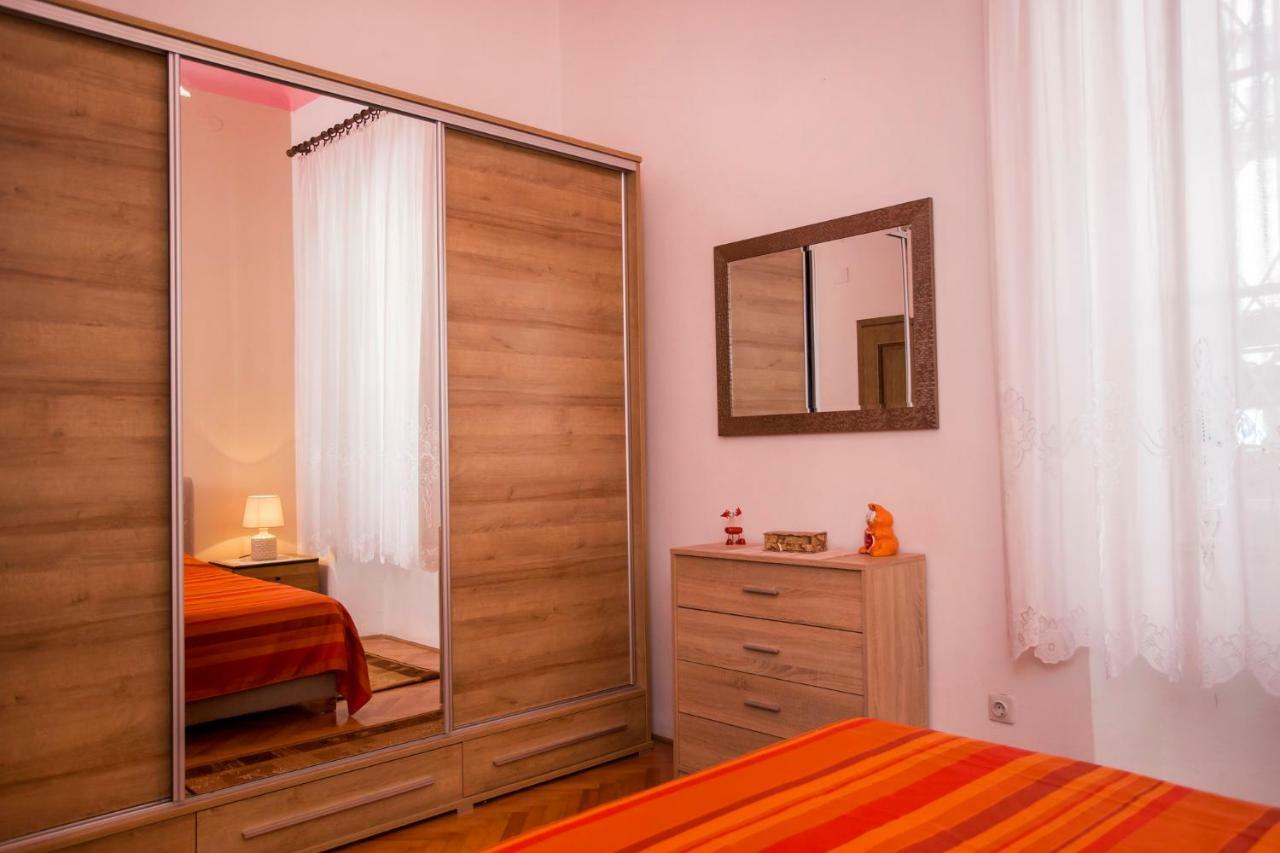 Emanuel Apartman بولا المظهر الخارجي الصورة