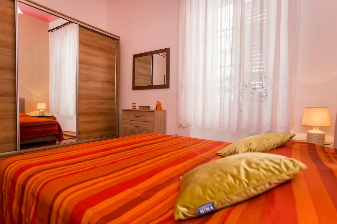Emanuel Apartman بولا المظهر الخارجي الصورة